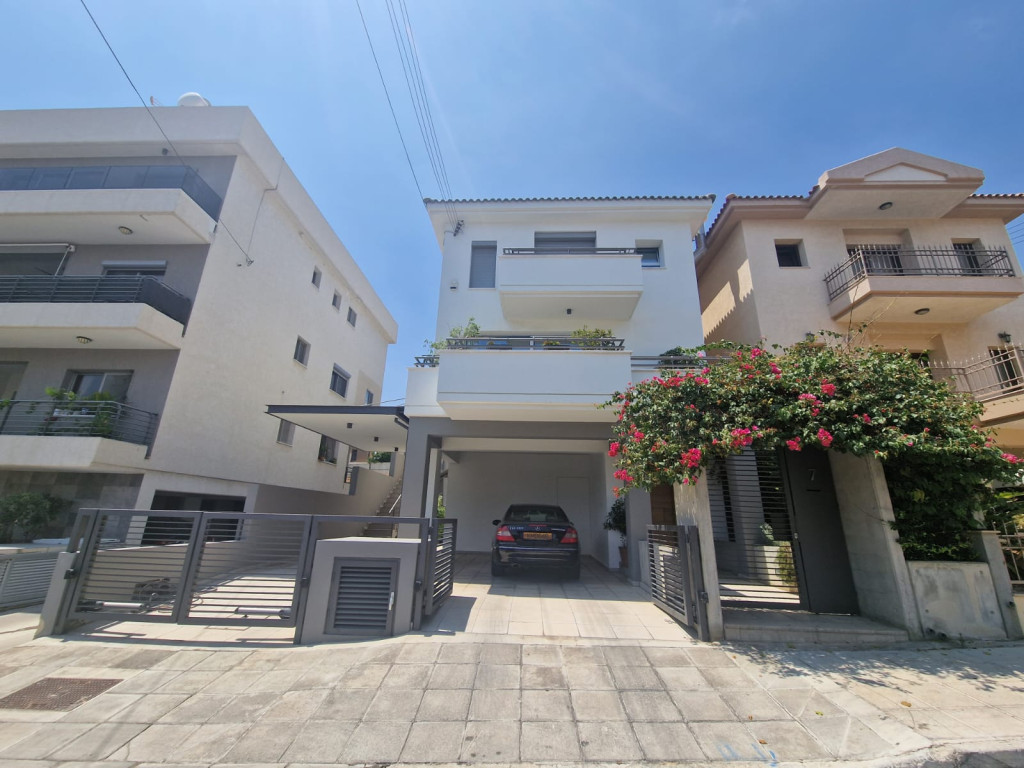 4 Bedroom House for Rent in Agia Fyla, Limassol