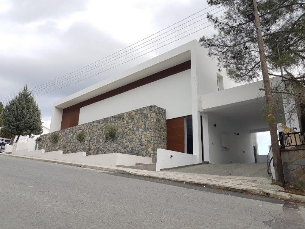 4 Bedroom Villa for Sale in Moniatis, Limassol