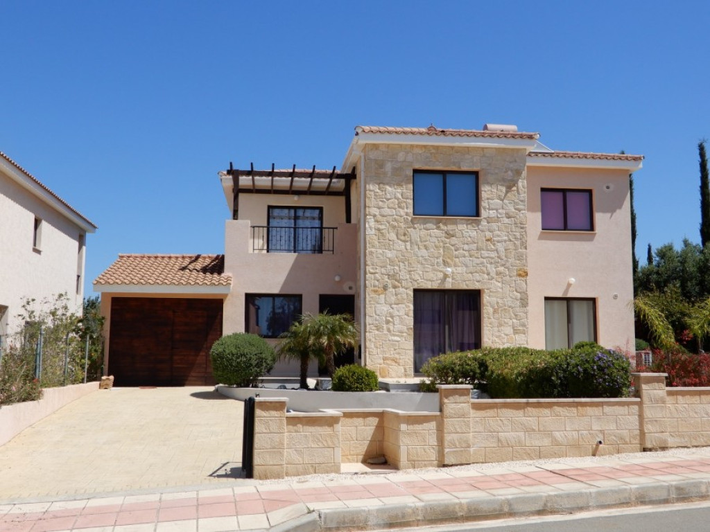 4 Bedroom Villa for Sale in Kouklia, Paphos