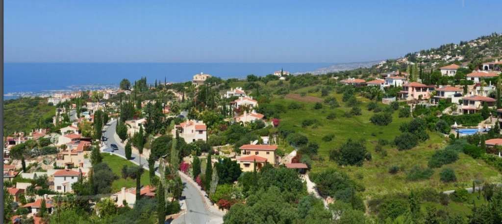 2 Bedroom Villa with a Fantastic location in Kamares, Paphos